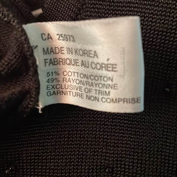 Black tank top - Picture 4 of 4